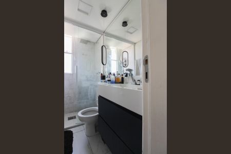 Apartamento à venda com 60m², 2 quartos e 1 vaga Apartamento à venda com 60m², 2 quartos e 1 vagaBanheiro da Suíte