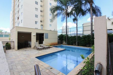 Apartamento à venda com 60m², 2 quartos e 1 vaga Apartamento à venda com 60m², 2 quartos e 1 vagaÁrea comum - Piscina