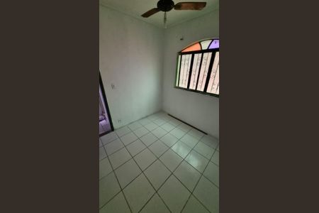 Quarto de casa para alugar com 2 quartos, 78m² em Rocha Miranda, Rio de Janeiro