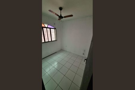 Quarto de casa para alugar com 2 quartos, 78m² em Rocha Miranda, Rio de Janeiro