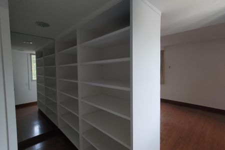Apartamento à venda com 95m², 3 quartos e 1 vagaCloset da suíte