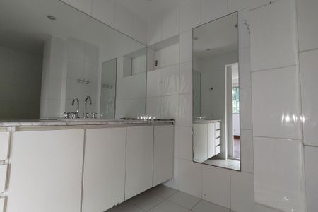 Apartamento à venda com 95m², 3 quartos e 1 vagaBanheiro da Suíte