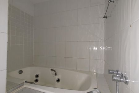 Apartamento à venda com 95m², 3 quartos e 1 vagaBanheiro da Suíte