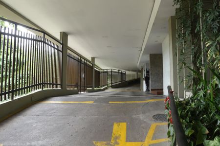 Apartamento à venda com 95m², 3 quartos e 1 vagaFachada e portaria