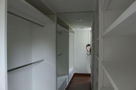 Apartamento à venda com 95m², 3 quartos e 1 vagaCloset da suíte