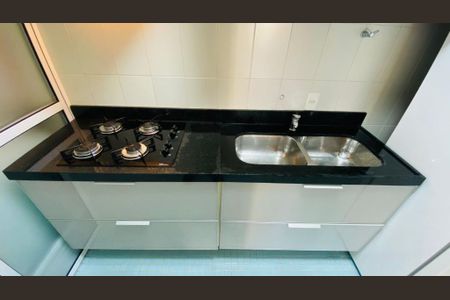 Apartamento à venda com 80m², 2 quartos e 1 vagaFoto 04