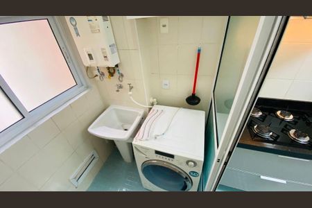 Apartamento à venda com 80m², 2 quartos e 1 vagaFoto 01