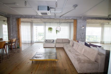 Apartamento para alugar com 233m², 3 quartos e 4 vagasSala 2