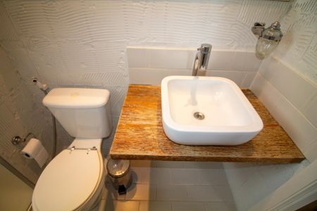 Apartamento para alugar com 233m², 3 quartos e 4 vagasBanheiro da Suíte 2 - Senhor