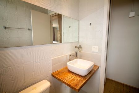 Apartamento para alugar com 233m², 3 quartos e 4 vagasBanheiro da Suíte 2 - Senhor