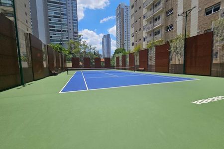 Apartamento para alugar com 233m², 3 quartos e 4 vagasÁrea comum - Quadra