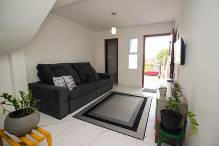 Casa à venda com 93m², 2 quartos e 2 vagasSala