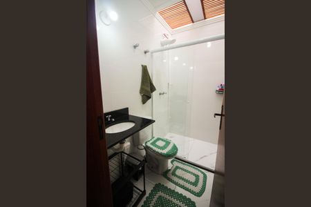 Casa à venda com 93m², 2 quartos e 2 vagasBanheiro da Suíte 1