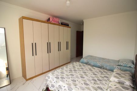 Casa à venda com 93m², 2 quartos e 2 vagasSuíte 1