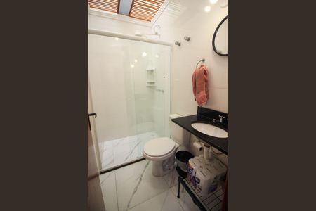 Casa à venda com 93m², 2 quartos e 2 vagasBanheiro da Suíte 2