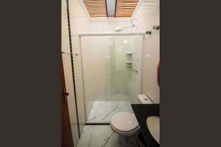 Casa à venda com 93m², 2 quartos e 2 vagasBanheiro da Suíte 2