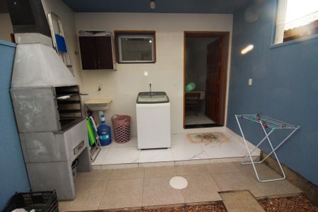 Casa à venda com 93m², 2 quartos e 2 vagasÁrea de Serviço