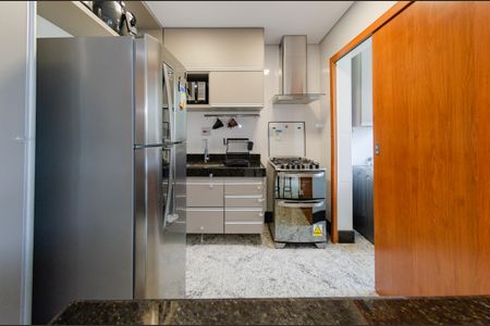 Apartamento para alugar com 60m², 2 quartos e 2 vagas Apartamento para alugar com 60m², 2 quartos e 2 vagasCozinha