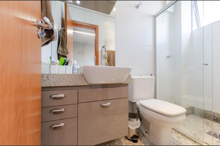 Apartamento para alugar com 60m², 2 quartos e 2 vagas Apartamento para alugar com 60m², 2 quartos e 2 vagasBanheiro suíte 1