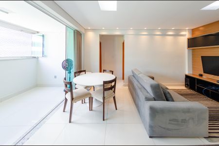 Apartamento para alugar com 60m², 2 quartos e 2 vagas Apartamento para alugar com 60m², 2 quartos e 2 vagasSala