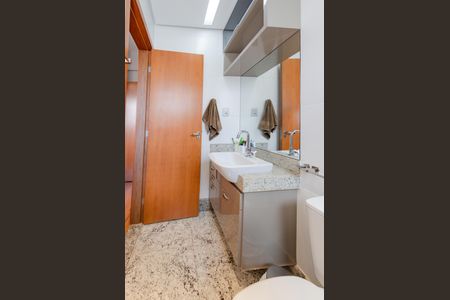 Apartamento para alugar com 60m², 2 quartos e 2 vagas Apartamento para alugar com 60m², 2 quartos e 2 vagasBanheiro suíte 1