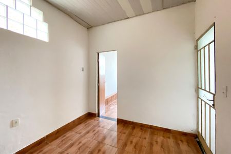 Sala de casa para alugar com 1 quarto, 50m² em Sagrada Família, Belo Horizonte