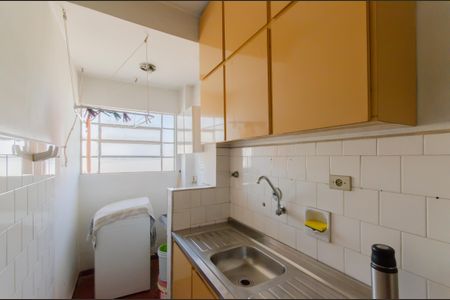 Apartamento à venda com 43m², 1 quarto e sem vagaCozinha e Área de Serviço