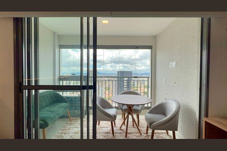 Studio para alugar com 26m², 1 quarto e sem vaga Studio para alugar com 26m², 1 quarto e sem vagaVaranda