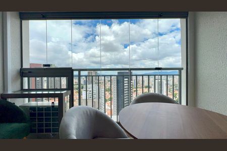 Studio para alugar com 26m², 1 quarto e sem vaga Studio para alugar com 26m², 1 quarto e sem vagaVaranda