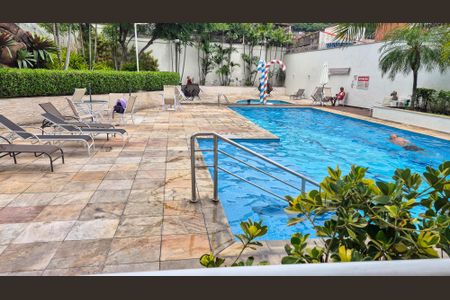 Apartamento à venda com 53m², 2 quartos e 1 vagaÁrea externa comum do condomínio 