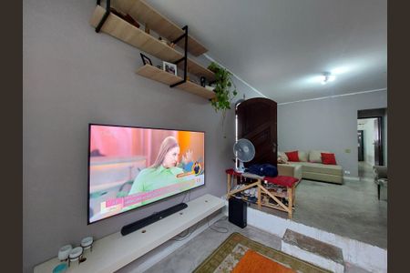 Casa para alugar com 290m², 3 quartos e 2 vagasSala