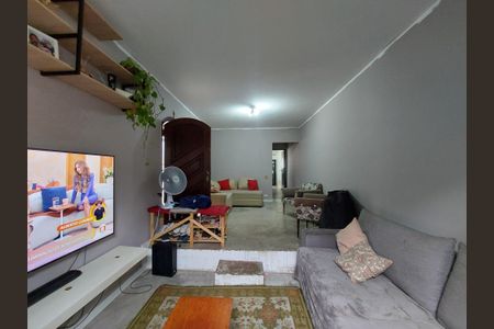 Casa para alugar com 290m², 3 quartos e 2 vagasSala