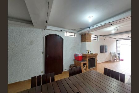 Casa para alugar com 290m², 3 quartos e 2 vagasSalão de Festas
