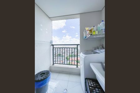 Sacada de apartamento para alugar com 2 quartos, 40m² em Padroeira, Osasco