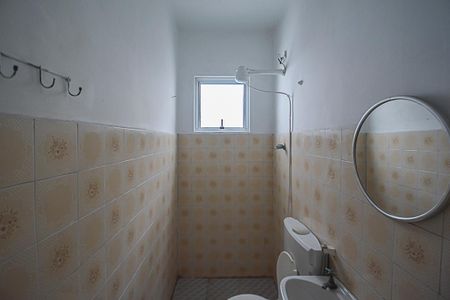 Casa à venda com 200m², 2 quartos e 5 vagasBanheiro de serviço