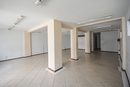 Casa à venda com 200m², 2 quartos e 5 vagasCasa 2