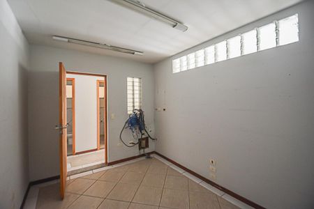 Casa à venda com 200m², 2 quartos e 5 vagasCasa 2