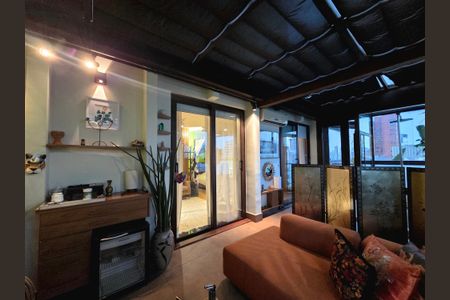 Apartamento à venda com 210m², 2 quartos e 1 vagaTerraço