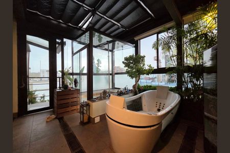 Apartamento à venda com 210m², 2 quartos e 1 vagaTerraço