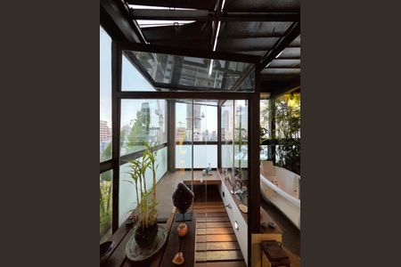 Apartamento à venda com 210m², 2 quartos e 1 vagaTerraço