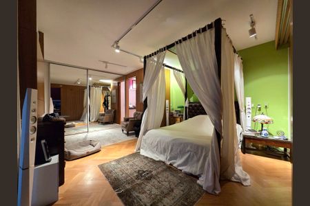 Apartamento à venda com 210m², 2 quartos e 1 vagaSuíte