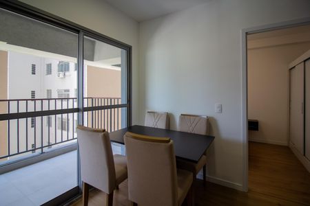 Sala de apartamento para alugar com 2 quartos, 40m² em Santo Amaro, São Paulo