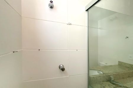 Apartamento à venda com 80m², 3 quartos e 2 vagas Apartamento à venda com 80m², 3 quartos e 2 vagasBanheiro da Suíte 1