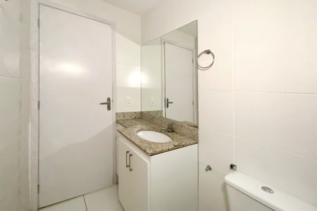 Apartamento à venda com 80m², 3 quartos e 2 vagas Apartamento à venda com 80m², 3 quartos e 2 vagasBanheiro