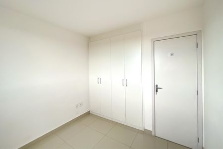 Apartamento à venda com 80m², 3 quartos e 2 vagas Apartamento à venda com 80m², 3 quartos e 2 vagasQuarto 2