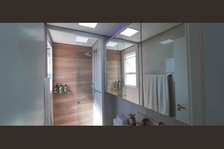 Apartamento à venda com 60m², 2 quartos e 1 vaga Apartamento à venda com 60m², 2 quartos e 1 vagaBanheiro da Suíte