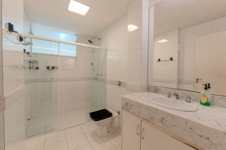 Apartamento à venda com 115m², 3 quartos e 2 vagasBanheiro