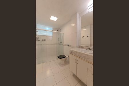 Apartamento à venda com 115m², 3 quartos e 2 vagasBanheiro