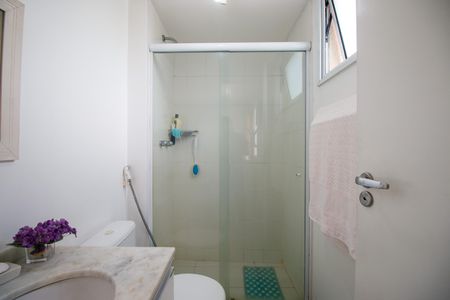 Apartamento à venda com 70m², 2 quartos e 1 vagaBanheiro Suite