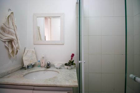 Apartamento à venda com 70m², 2 quartos e 1 vagaBanheiro Social